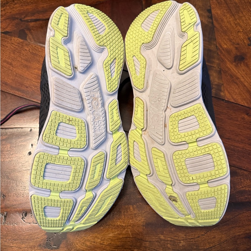 Hoka One One Bondi 7 Size 11 Women's Black and Pink Athletic Shoes MSRP $175 - Picture 7 of 7